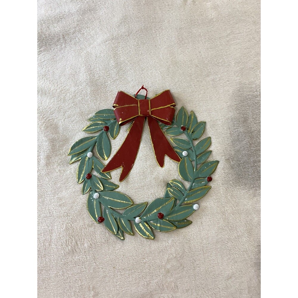 VTG 1980s Metal Christmas Wreath Wall, Door Decor Green Leaves Red Bow Berries - Picture 11 of 14